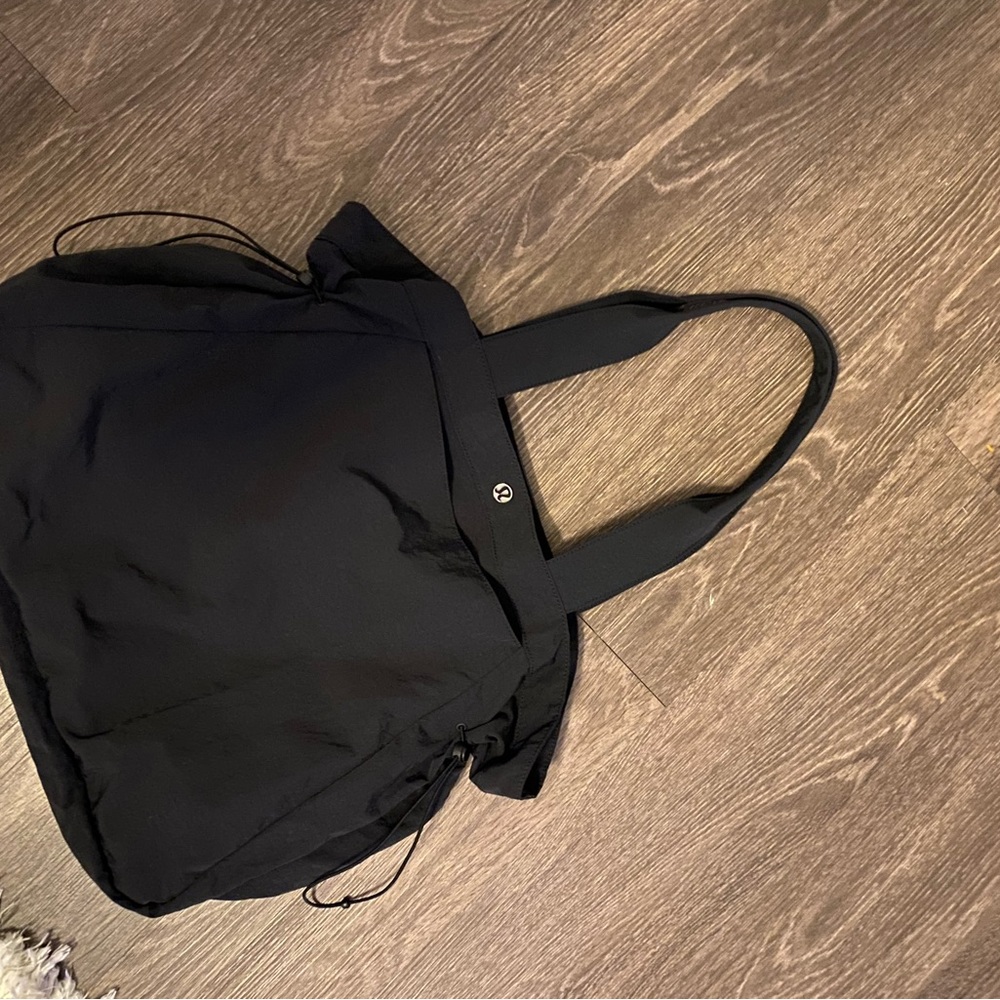 Lululemon side Cinch Shopper Bag 18L